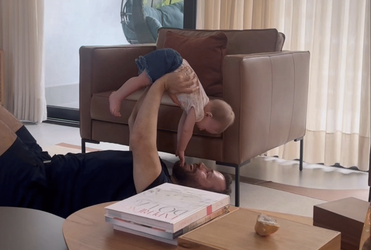 O pai é o primeiro homem que ensina a filha como deve ser amada. Escolha bem.